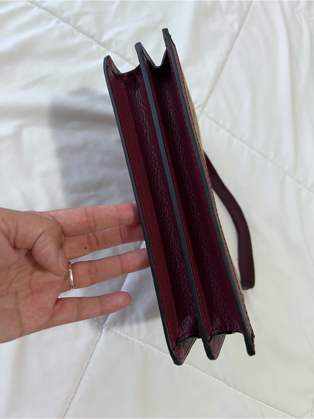 Burgundy logo G small bag - Picture 5 of 9